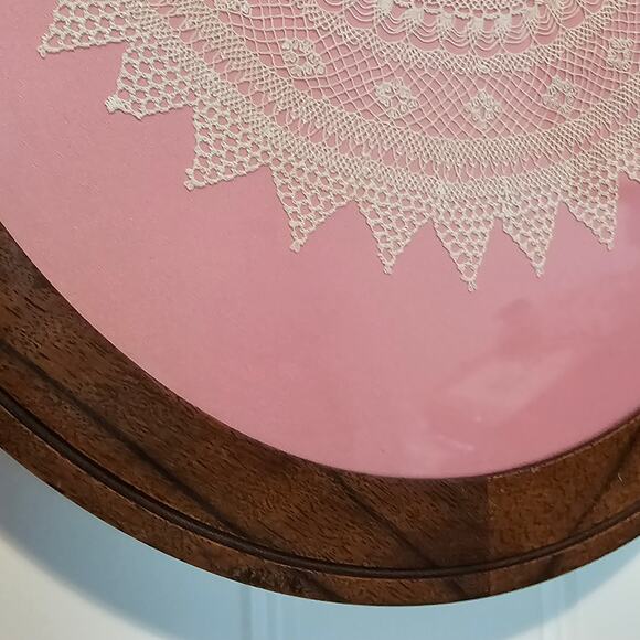 Vintage Framed Needlepoint Picture Pink Oval 80s Cottage Doily Mandala Country - Picture 3 of 9